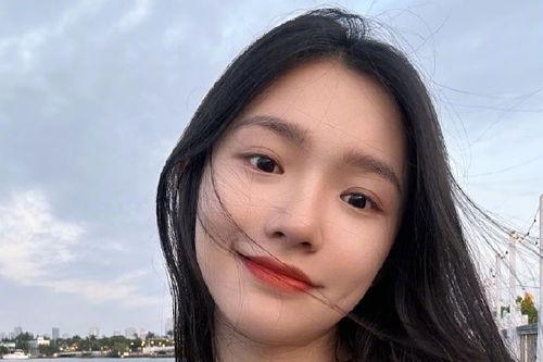 网红吃瓜国产网站,揭秘国产网站热门事件背后的真相