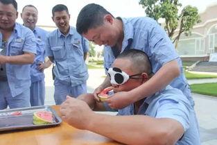 监控吃瓜群众搞笑