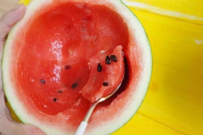 胃里难受吃瓜,轻松应对不适感的小妙招