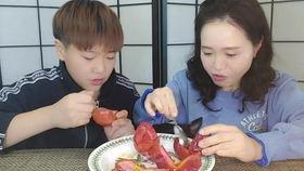 三妹吃贝贝瓜,三妹的贝贝瓜美食之旅