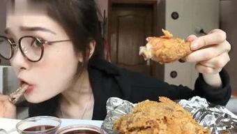 八鹅吃瓜少女,揭秘少女生活趣事