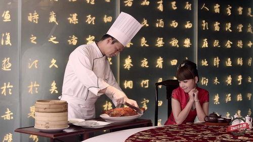 大姨吃瓜唠嗑视频播放,揭秘热门视频背后的故事