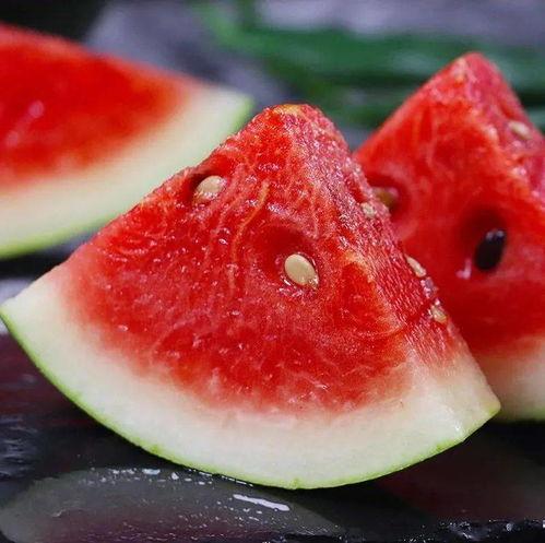 兴化吃瓜,瓜果飘香，品味生活